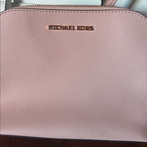 Michael Kors Jet Set Dome Crossbody Bag - Picture 2 of 3